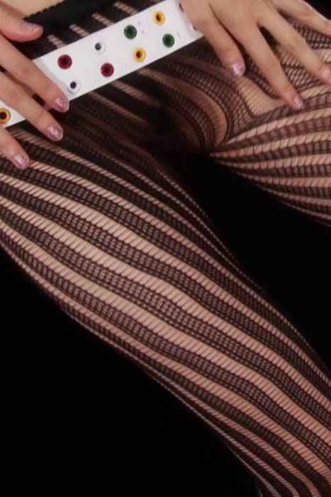 [legsjapan视频完美版]ID0068 2014.01.22 High Heels And Striped Pantyhose{Mizuki}--性感提示：似裸非裸丰满迷人高清大图致命诱惑天使面庞